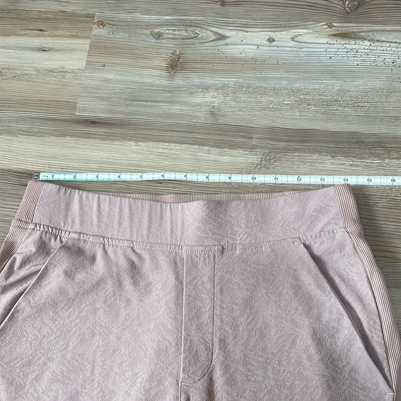 Athleta Brooklyn Textured Ankle Pants Taupe Womens 4 Style 982287-01 Athleisure - Picture 4 of 13